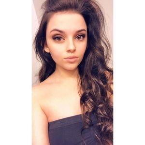 Meet your Posher, Lexi